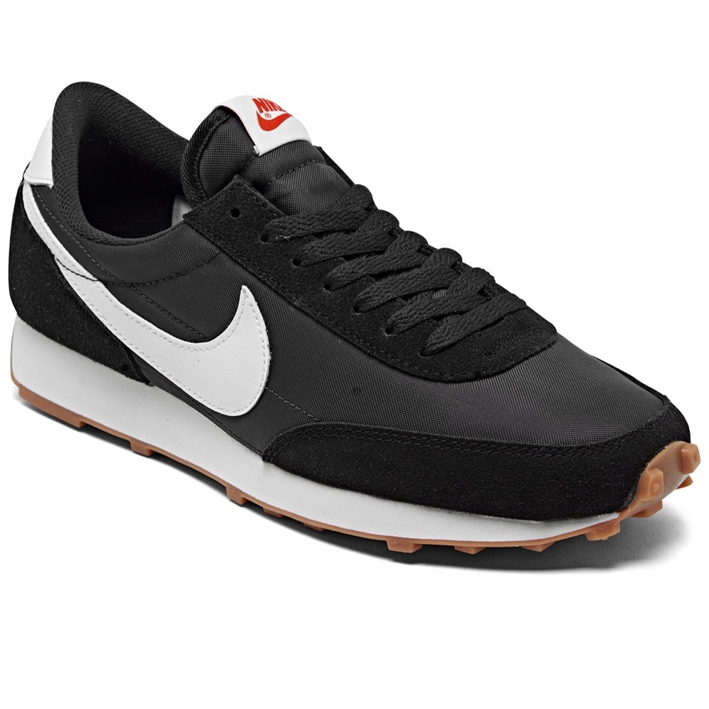 Like new Nike Daybreak Women’s Sneakers